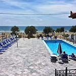Ξενοδοχείο Andreolas 2*