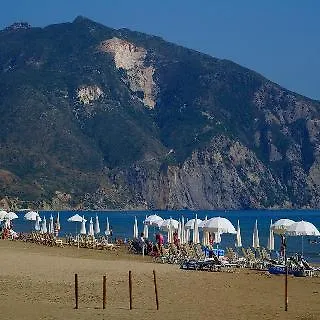 Otel Andreolas